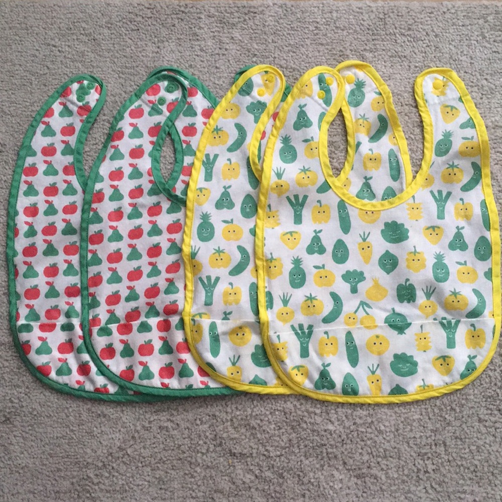IKEA Bibs (4)